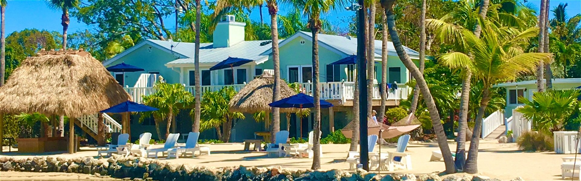 Coconut Palm Inn Lodge